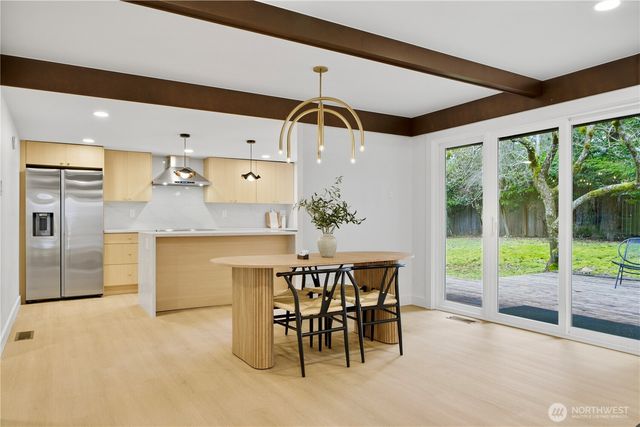 14318 117th Place NE, Kirkland, WA 98034