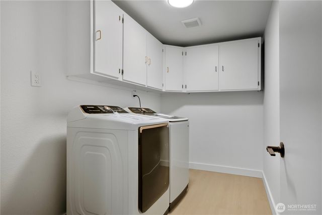 14318 117th Place NE, Kirkland, WA 98034