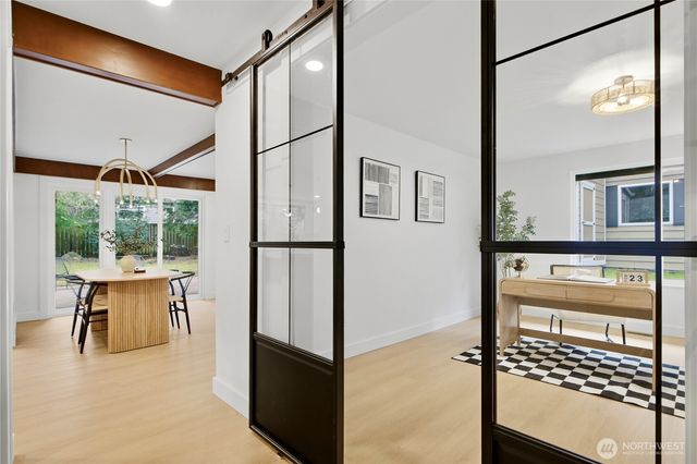 14318 117th Place NE, Kirkland, WA 98034