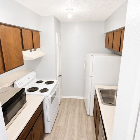 8110 Skillman Street 1002, Dallas, TX 75231
