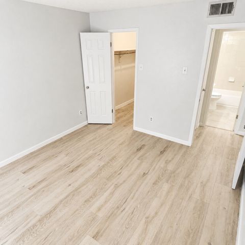 8110 Skillman Street 1002, Dallas, TX 75231