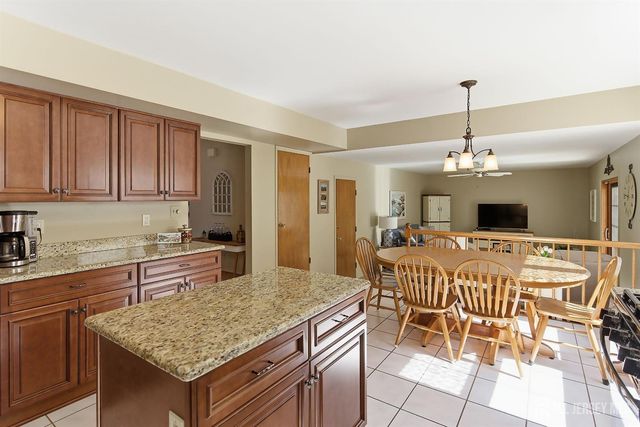 3 Locklin Court, Sayreville, NJ 08872