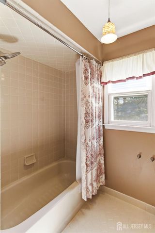 3 Locklin Court, Sayreville, NJ 08872