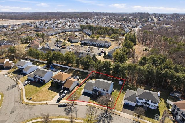 3 Locklin Court, Sayreville, NJ 08872