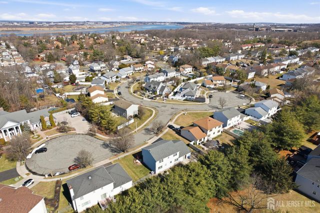 3 Locklin Court, Sayreville, NJ 08872