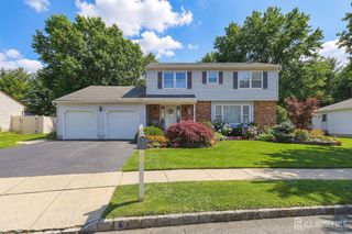 3 Locklin Court, Sayreville, NJ 08872
