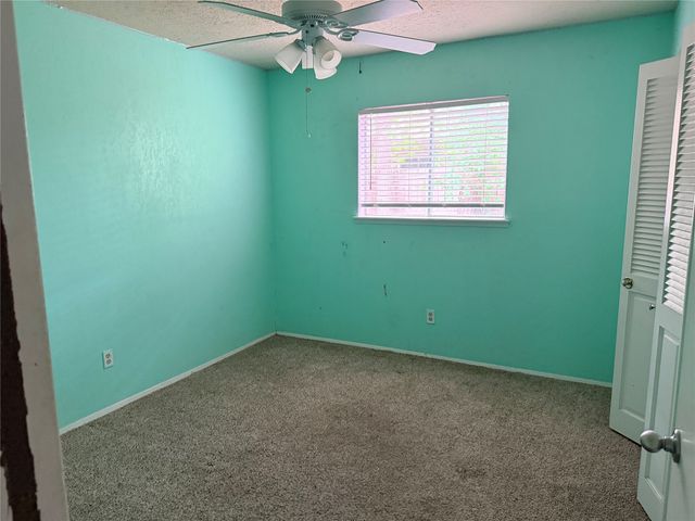 4060 Random Circle, Garland, TX 75043