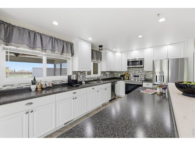 7702 Fox Chase Ln, Wellington, CO 80549