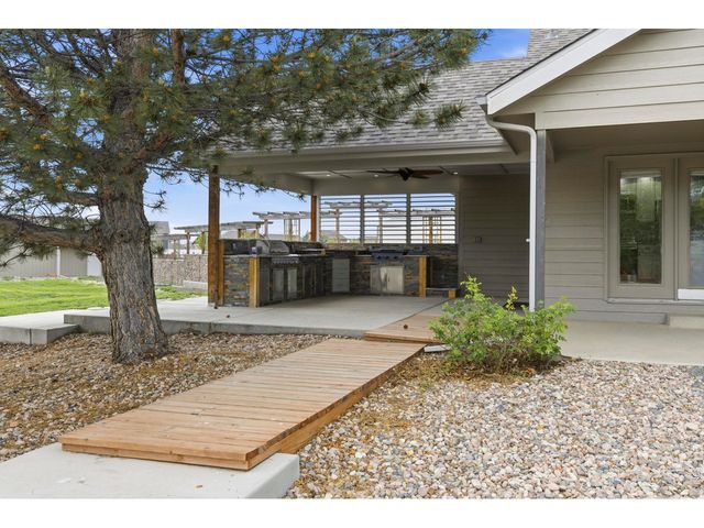7702 Fox Chase Ln, Wellington, CO 80549