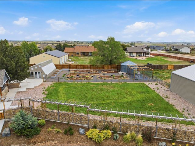 7702 Fox Chase Ln, Wellington, CO 80549