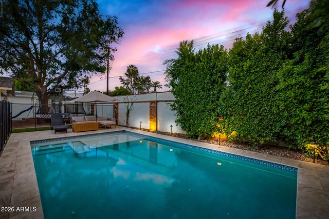 4711 N 33RD Street, Phoenix, AZ 85018