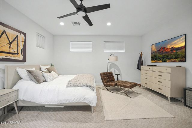 4711 N 33RD Street, Phoenix, AZ 85018
