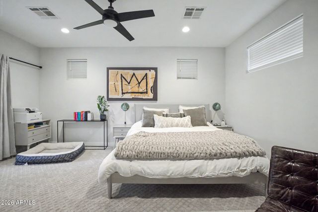 4711 N 33RD Street, Phoenix, AZ 85018
