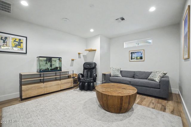 4711 N 33RD Street, Phoenix, AZ 85018