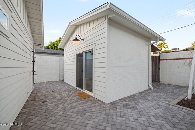 4711 N 33RD Street, Phoenix, AZ 85018