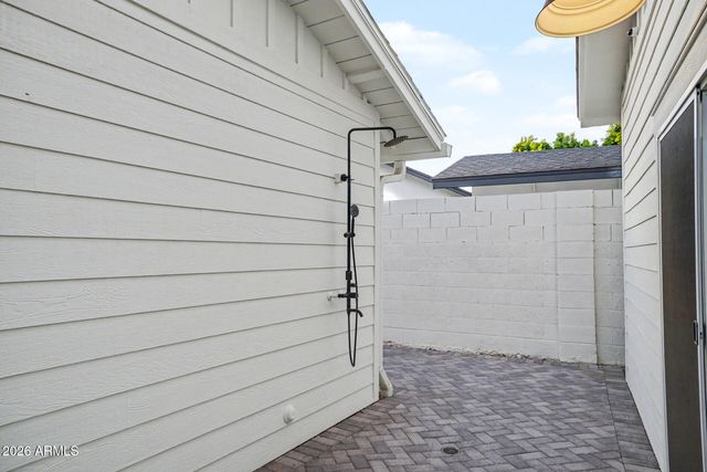 4711 N 33RD Street, Phoenix, AZ 85018