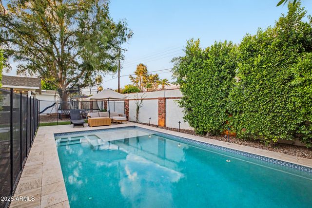 4711 N 33RD Street, Phoenix, AZ 85018