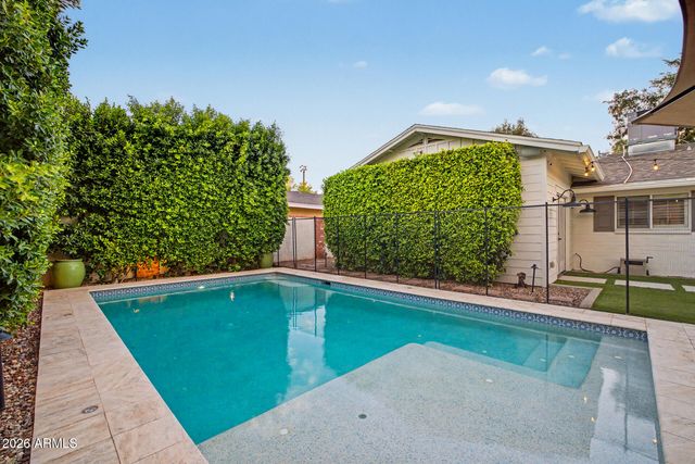 4711 N 33RD Street, Phoenix, AZ 85018