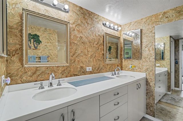 4 OCEANS WEST BLVD 606D, Daytona Beach Shores, FL 32118