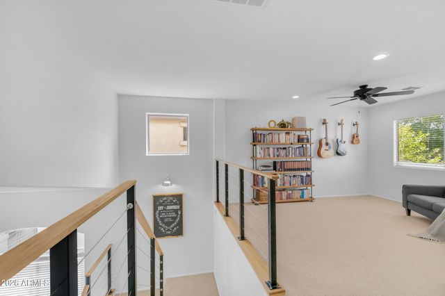2339 W RUNNING DEER Trail, Phoenix, AZ 85085