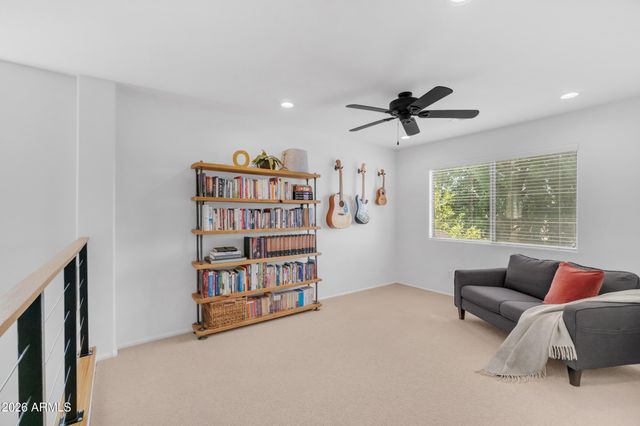 2339 W RUNNING DEER Trail, Phoenix, AZ 85085
