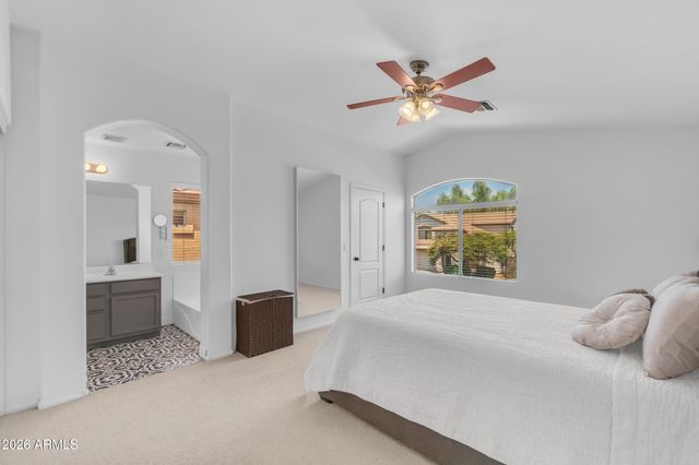 2339 W RUNNING DEER Trail, Phoenix, AZ 85085