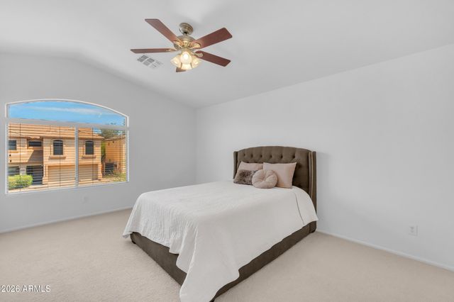 2339 W RUNNING DEER Trail, Phoenix, AZ 85085
