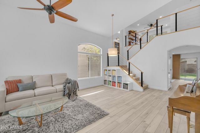 2339 W RUNNING DEER Trail, Phoenix, AZ 85085