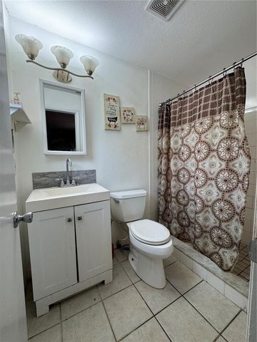 12309 CAMBRIDGE AVENUE, Tampa, FL 33624