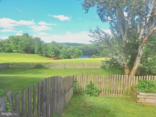 283 SKYLINE AVE, Lewisburg, PA 17837