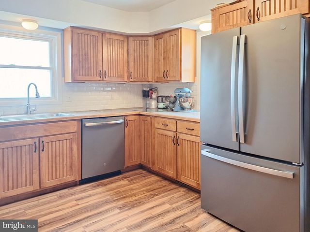 283 SKYLINE AVE, Lewisburg, PA 17837