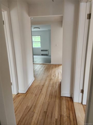 68-36 140 st. 2, Kew Garden Hills, NY 11367