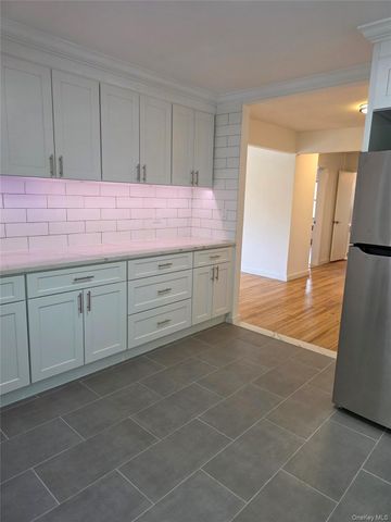 68-36 140 st. 2, Kew Garden Hills, NY 11367