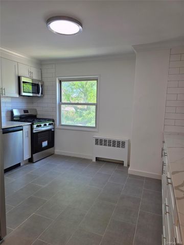 68-36 140 st. 2, Kew Garden Hills, NY 11367