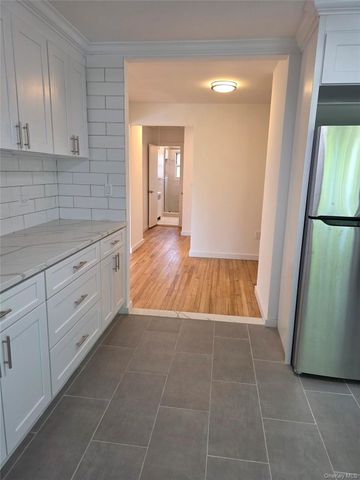 68-36 140 st. 2, Kew Garden Hills, NY 11367
