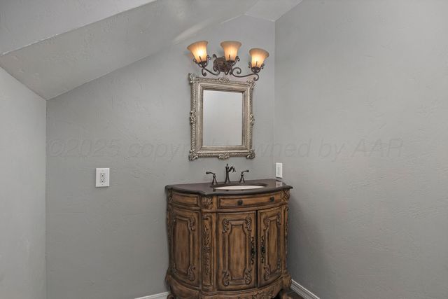 2619 PARKER Street, Amarillo, TX 79109