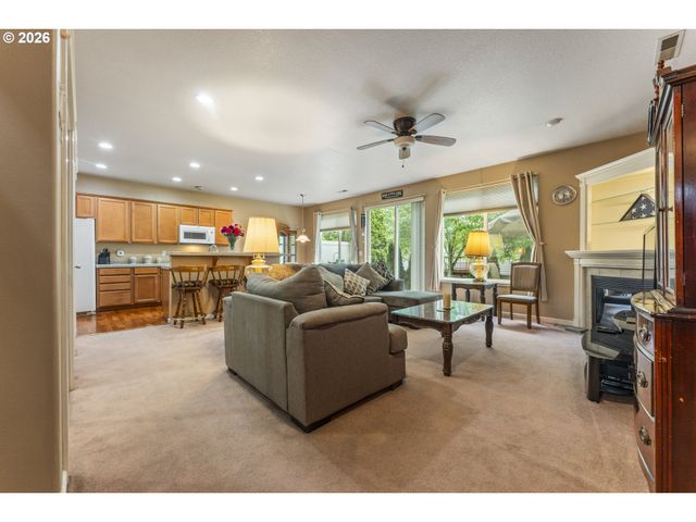21795 Ne LARKSPUR Ln, Fairview, OR 97024