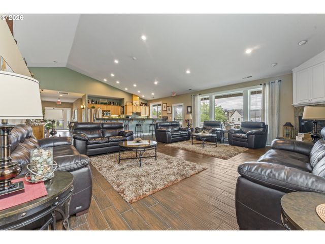 21795 Ne LARKSPUR Ln, Fairview, OR 97024