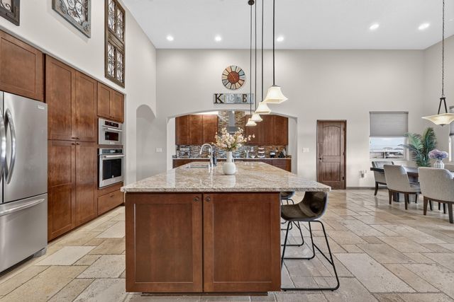 1708 21st Avenue SE, Rio Rancho, NM 87124