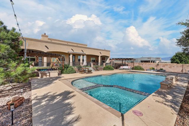 1708 21st Avenue SE, Rio Rancho, NM 87124