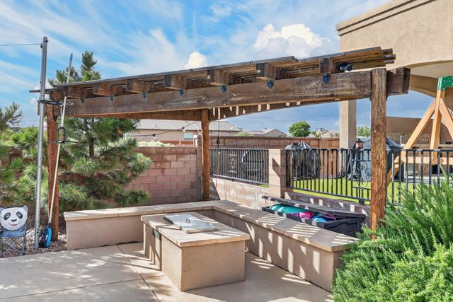 1708 21st Avenue SE, Rio Rancho, NM 87124