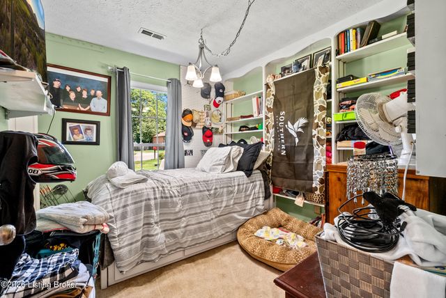 11404 Deham Dr, Louisville, KY 40241