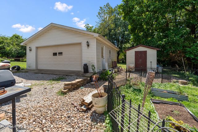 11404 Deham Dr, Louisville, KY 40241
