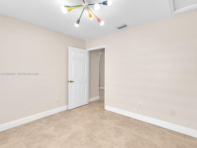 1208 NW 170th Ave, Pembroke Pines, FL 33028