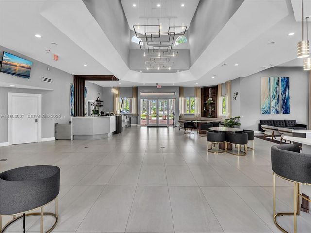 1208 NW 170th Ave, Pembroke Pines, FL 33028