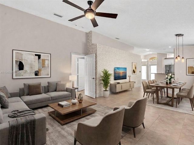 1208 NW 170th Ave, Pembroke Pines, FL 33028