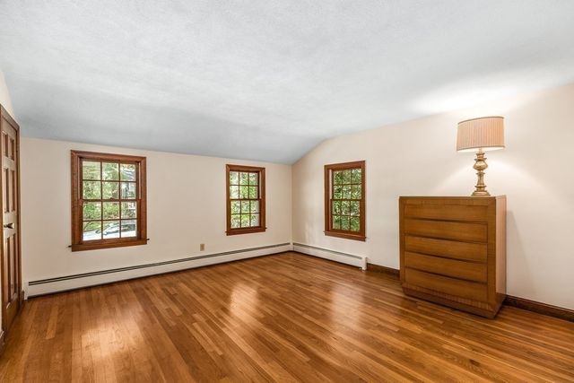 6 Donald Road, Hamilton, MA 01982