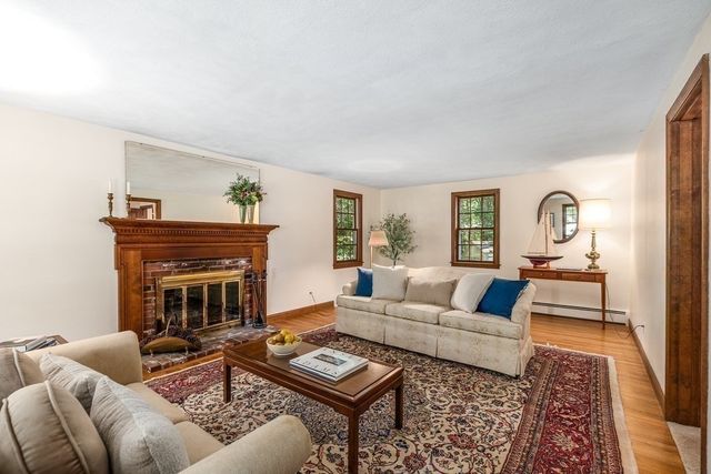 6 Donald Road, Hamilton, MA 01982