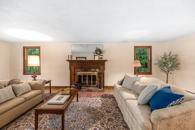 6 Donald Road, Hamilton, MA 01982