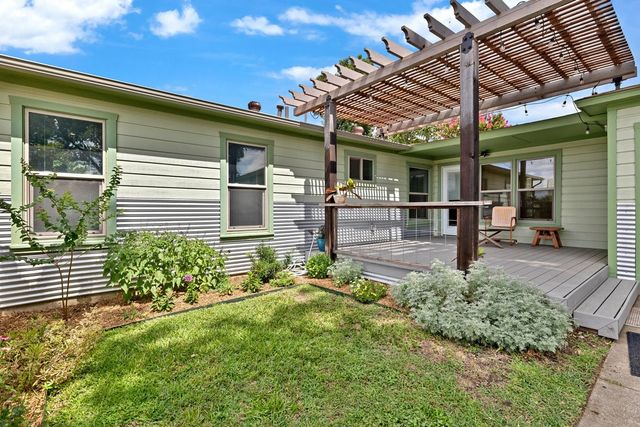 2837 Townsend Drive, Fort Worth, TX 76110